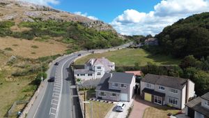 Photo 40- click for photo gallery